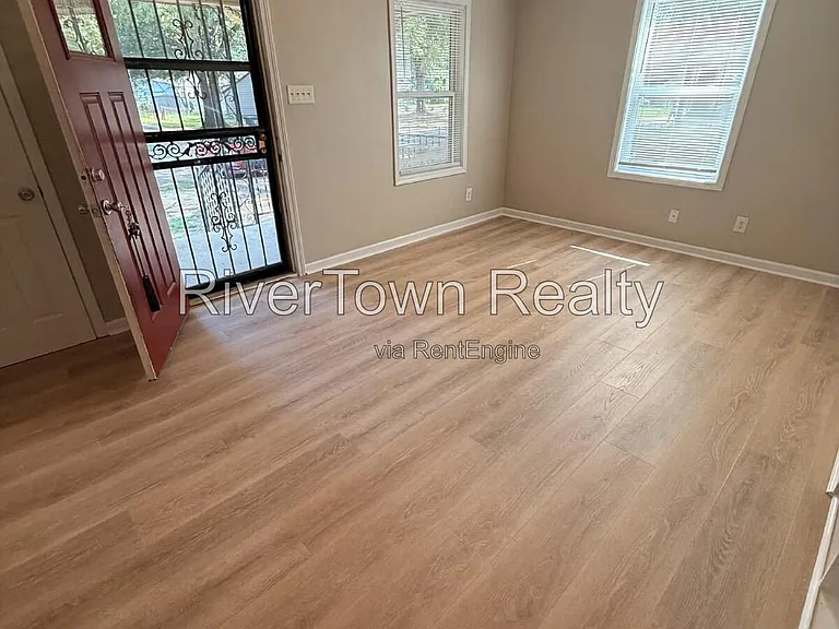 3889 Tuggle Ave — Photo 4