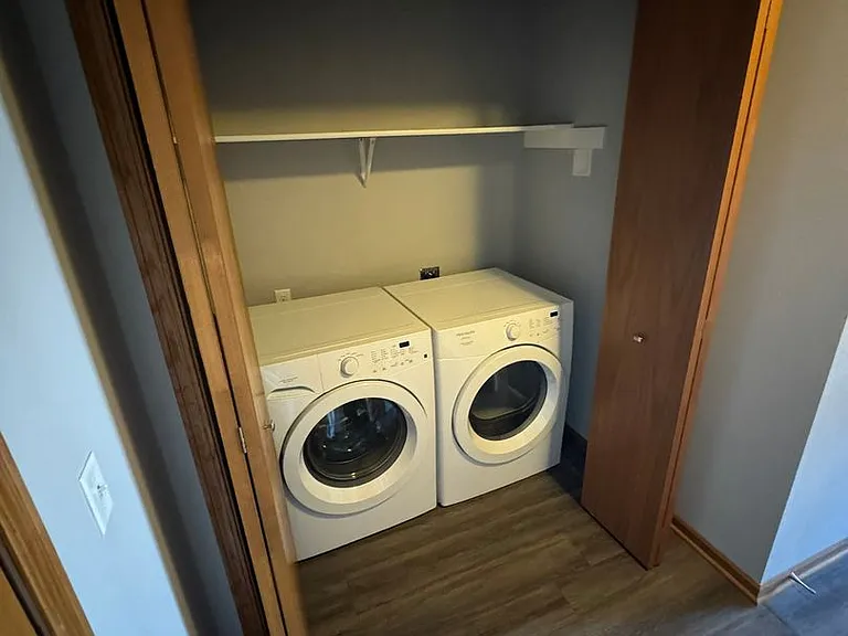 Fairhaven Court Apartments — Photo 18
