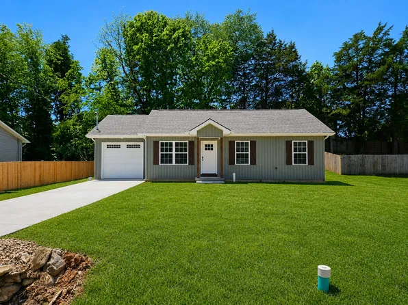 212 Doe Run Blvd, Clinton, TN 37716