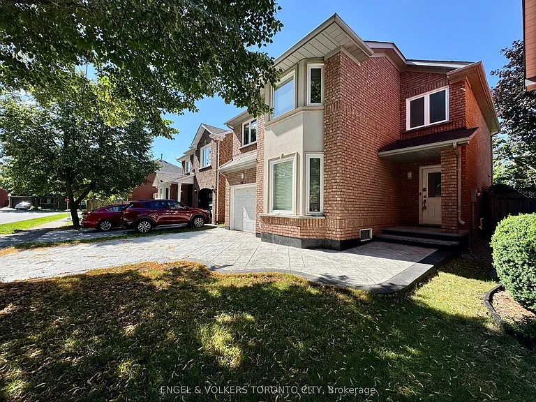 2052 Oak Bliss Cres — Photo 36