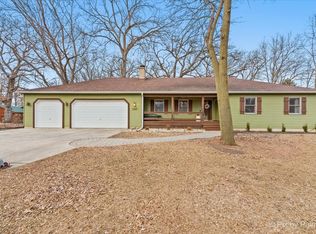 1689 Hilda Dr, Sandwich, IL 60548
