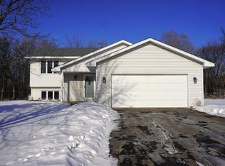 1281 Frisbie Ave, Saint Paul, MN 55109