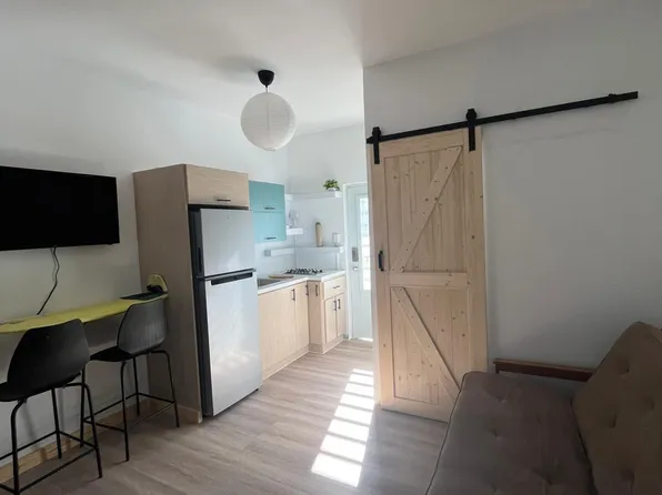 33 Reparto Mendez #102, Isabela, PR 00662