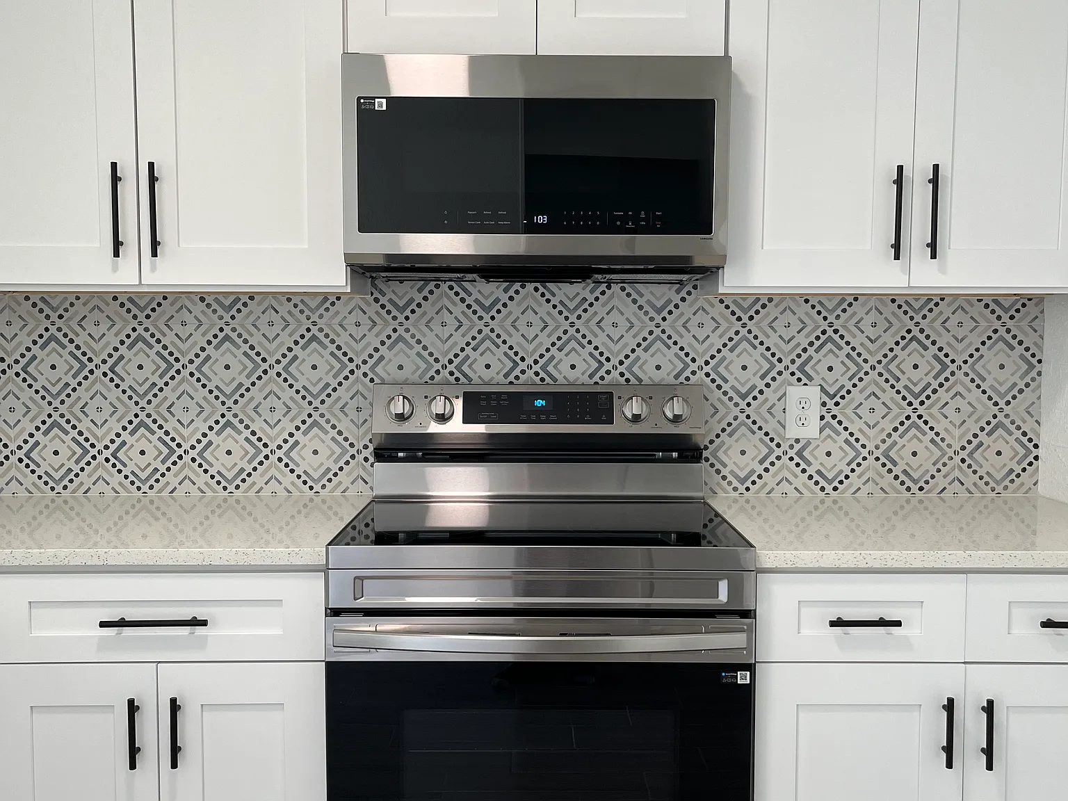 2 bed, 850 sqft, $1,800 — Photo 4