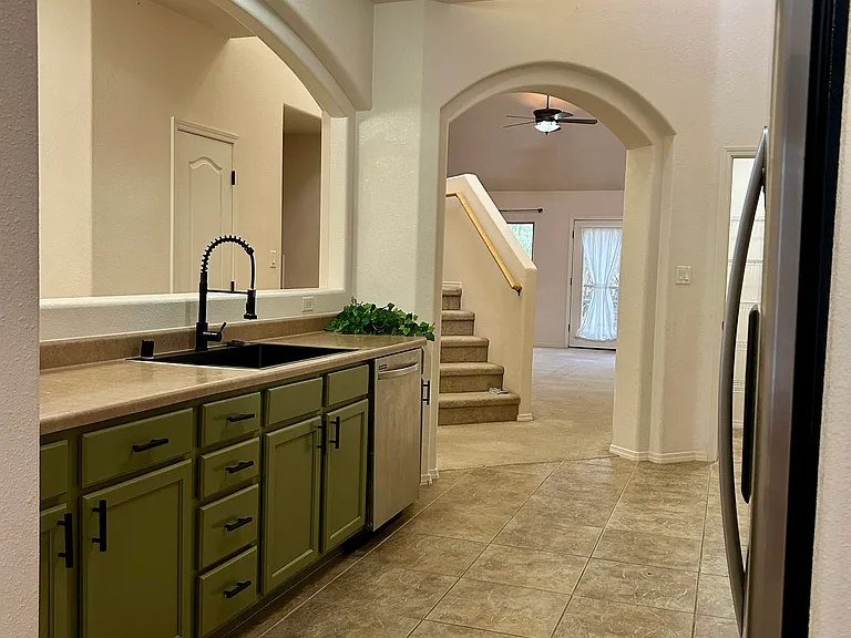 1920 Roaring Fork Pl NW — Photo 2