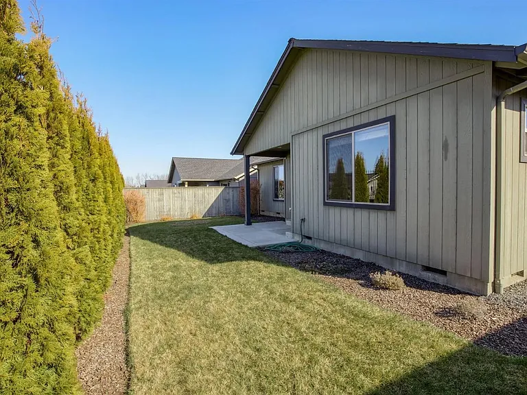 2436 Bridgewater Way — Photo 23