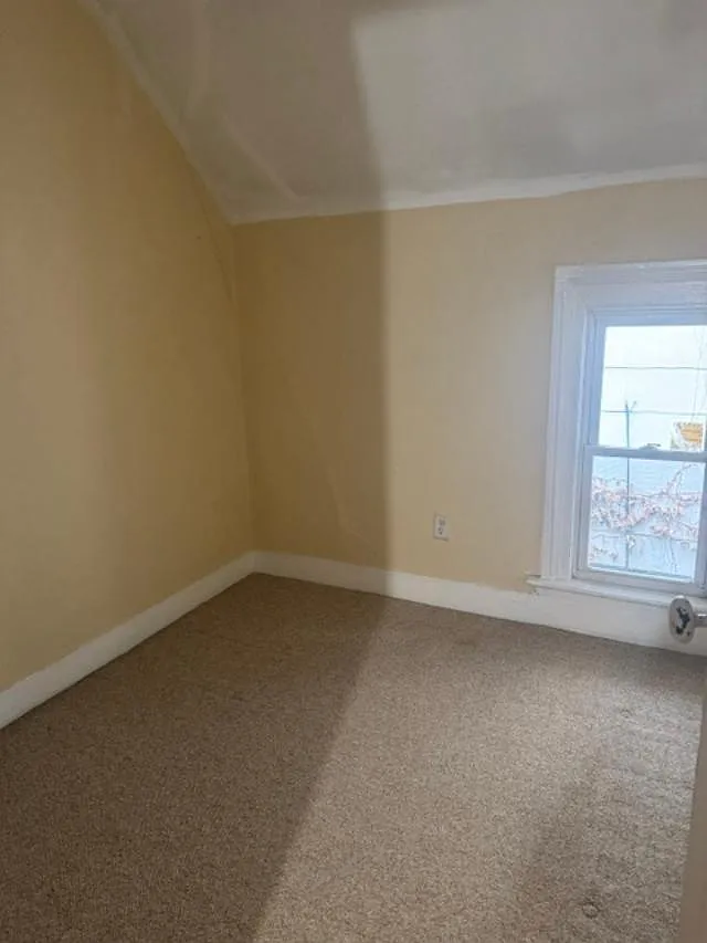 1 bed, 700 sqft, $1,000 — Photo 4