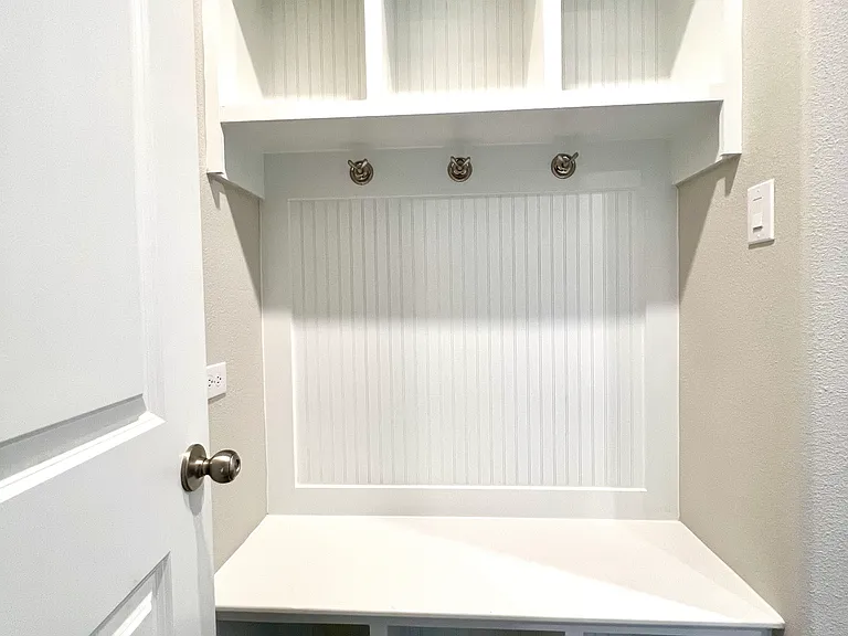 3305 Cross Shore Dr — Photo 8