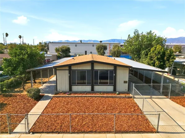 2848 W Walnut St, Rialto, CA 92376