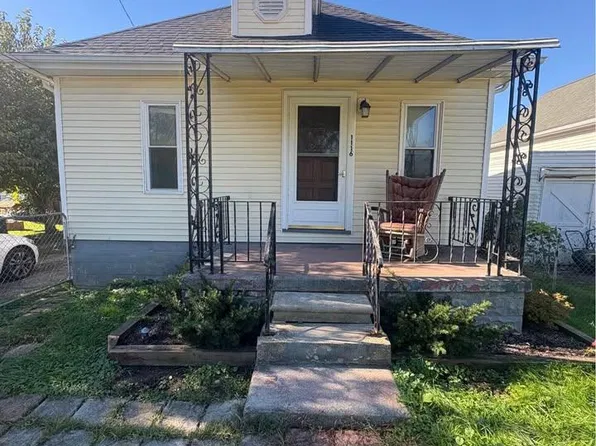 1116 E 8th St, Monroe, MI 48161