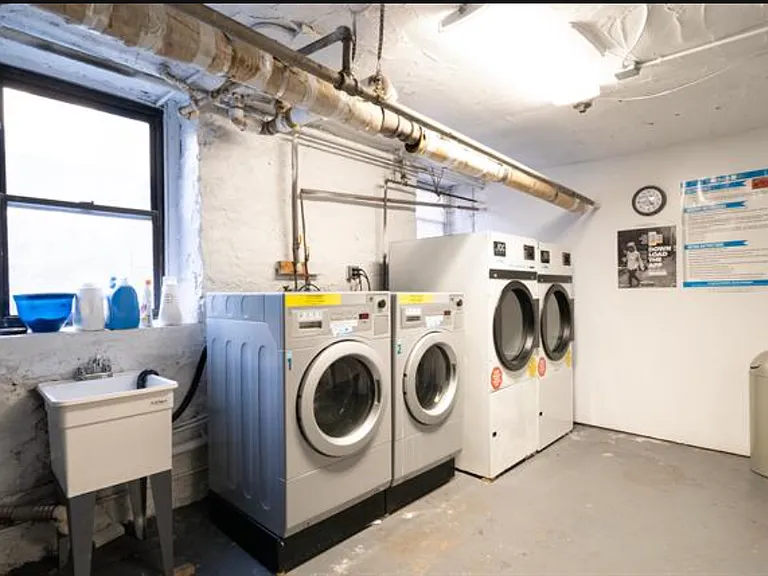laundry room - card operated