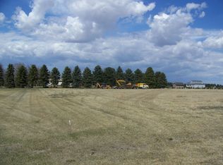 3123 Hoggarth Dr, Jamestown, ND 58401