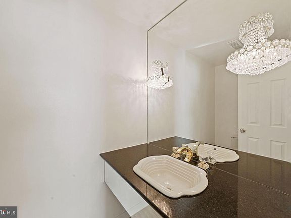 4th image of 5610 Wisconsin Ave APT 507