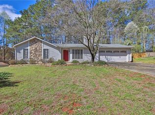 635 Oxford Hall Dr, Lawrenceville, GA 30044