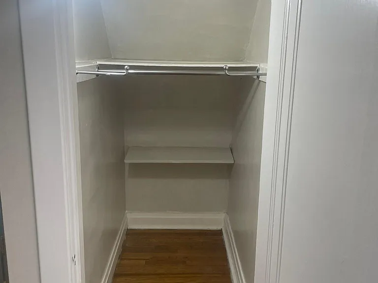 5244 Bancroft Ave #2 — Photo 4