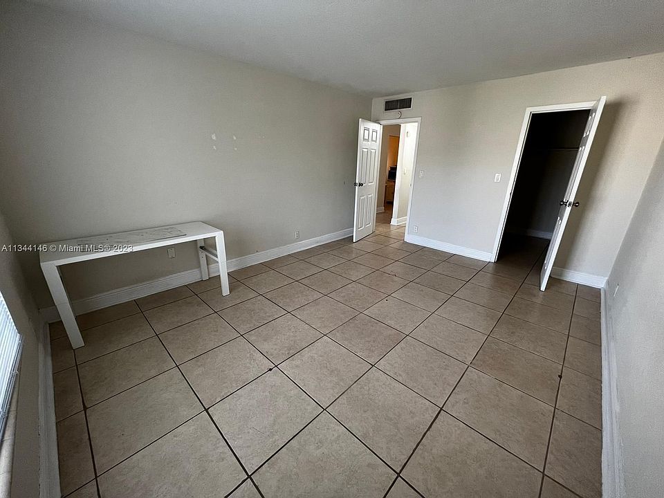 1st image of 5201 Geneva Way APT 301