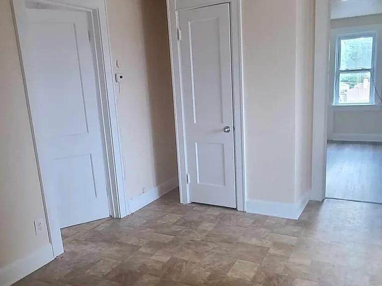 2415 Lathrop Ave #2 — Photo 7
