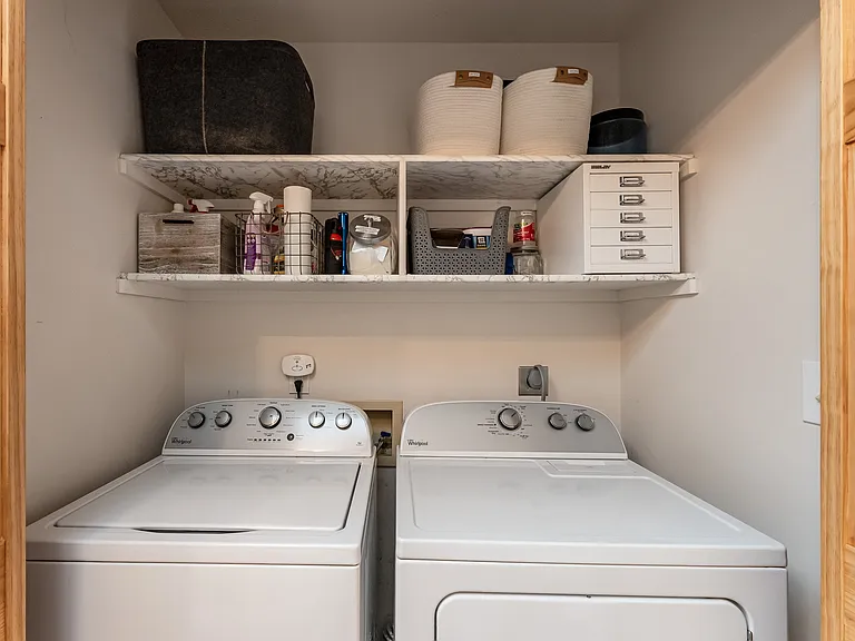 1712 W Olive St #50 — Photo 31