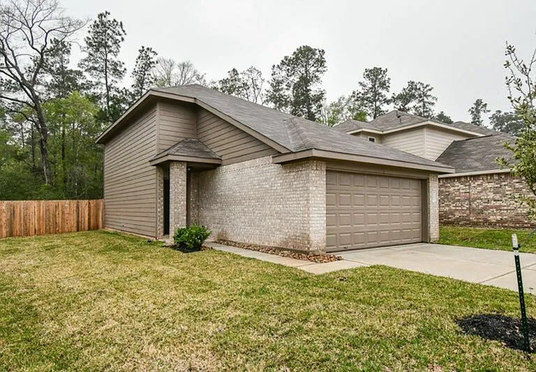 13907 Westfield Dr — Photo 7