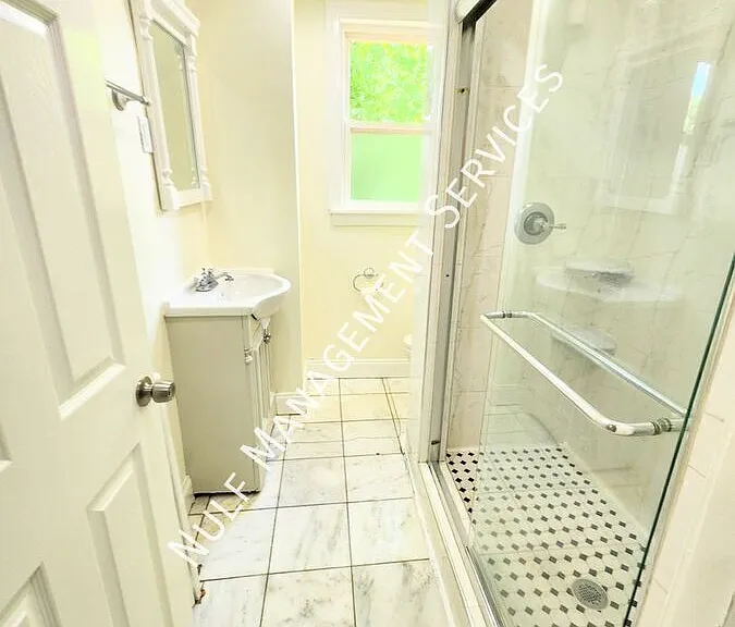 930 Portland St #2 — Photo 8