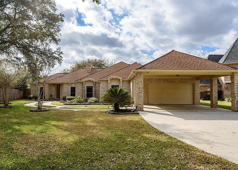 1st image of 3001 Sea Pines Pl