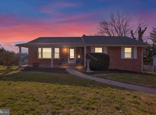 227 W Neversink Rd, Reading, PA 19606