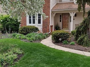 5026 Cartagena Dr, Toledo, OH 43623