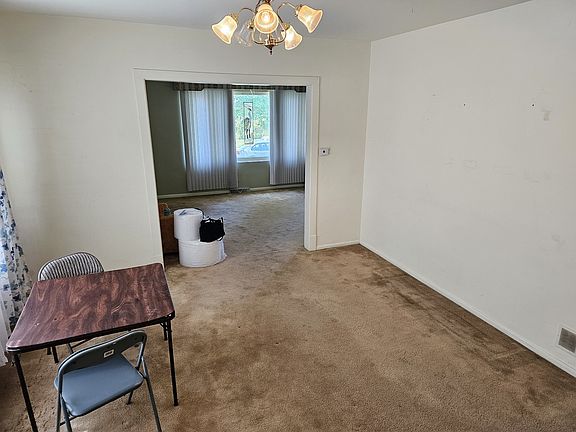 4th image of 7151 N Oriole Ave