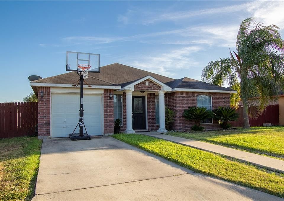 1st image of 225 Caramel Dr