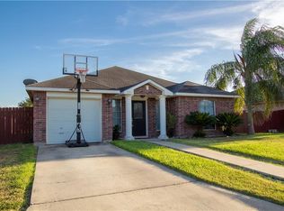 225 Caramel Dr, Alamo, TX 78516