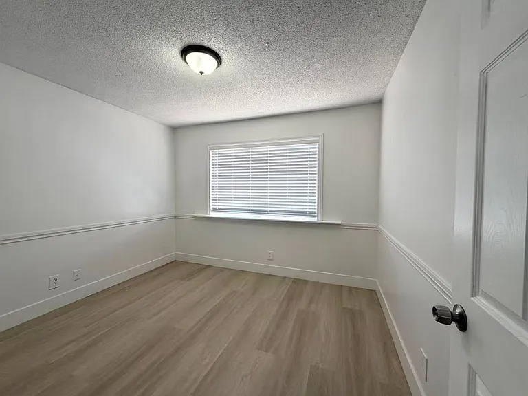 6508 Evergreen Ave — Photo 6