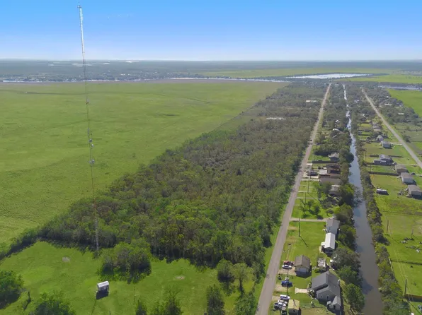 1 Sandpiper Road Cr 420 Rd, Angleton, TX 77515
