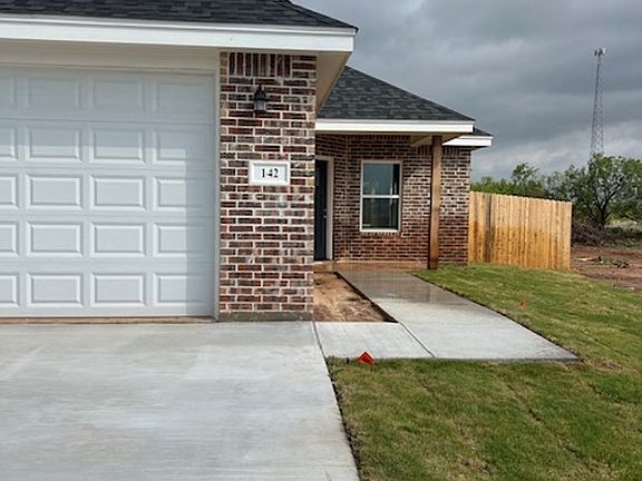 2nd image of 142 Pedernales