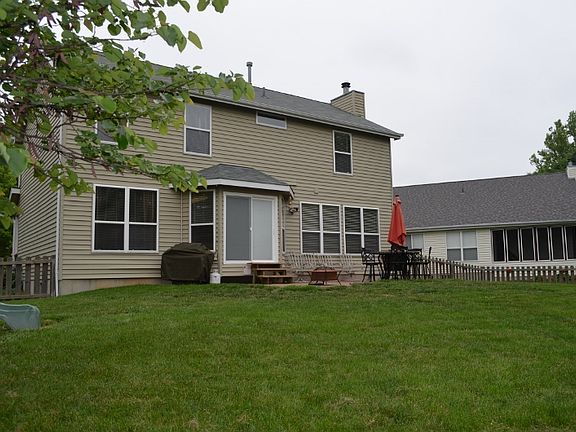 2nd image of 201 Cove Landing Dr