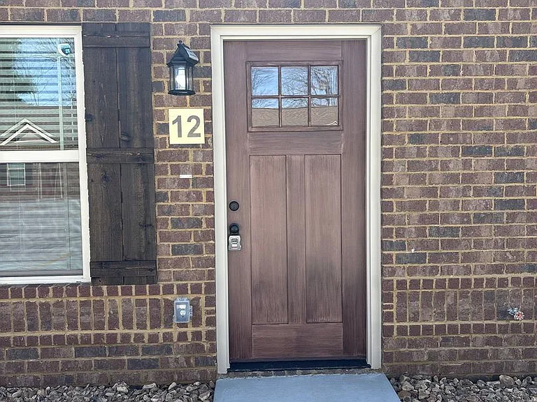 404 Cedar Lane — Photo 2