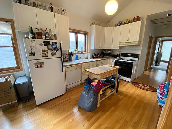 3rd image of 1434 W Cortez St APT 3