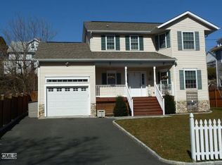 168 Henry St, Greenwich, CT 06830