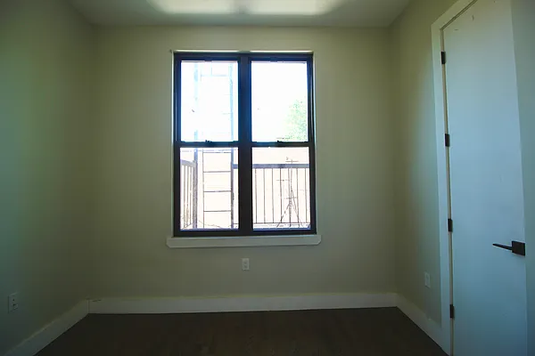 Rented by Hagstrom Management Inc | media 25