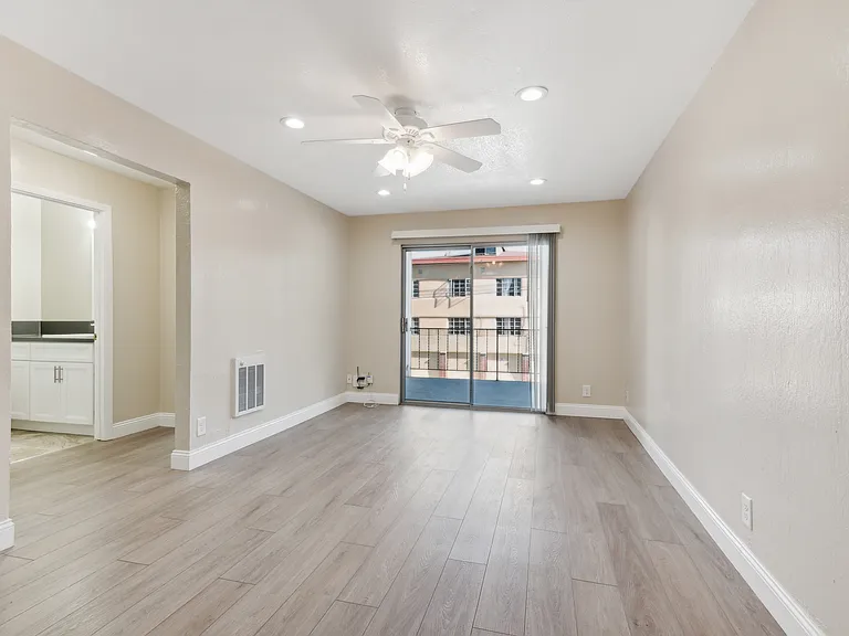 2732 Haste Street — Photo 15