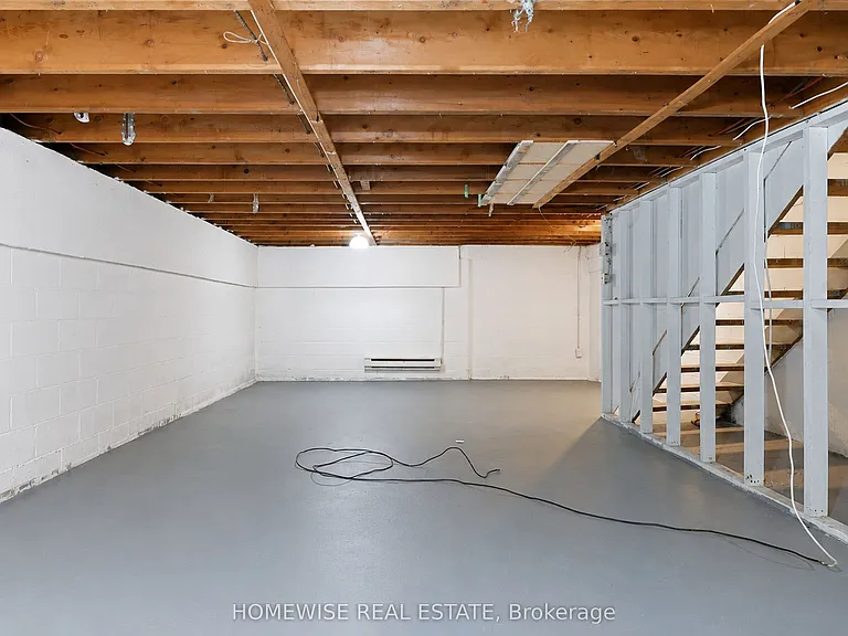 1350 Winding Trl #33 — Photo 35