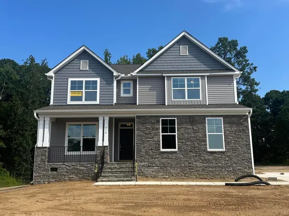 250 Rising Star Dr, Clayton, NC 27520