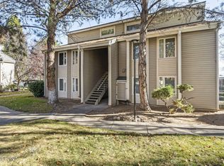 2371 Roundhouse Rd, Sparks, NV 89431