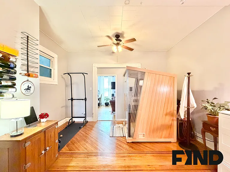 31 Goodwin Pl #1 — Photo 10