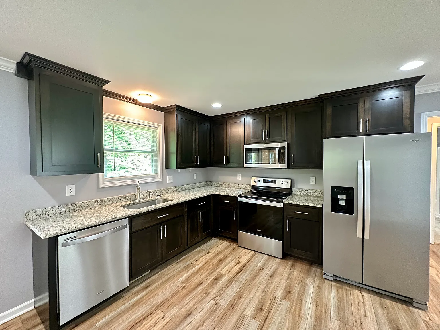 3 bed, 1350 sqft, $1,795 — Photo 4