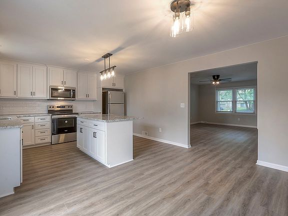 5th image of 4547 Melody Ln