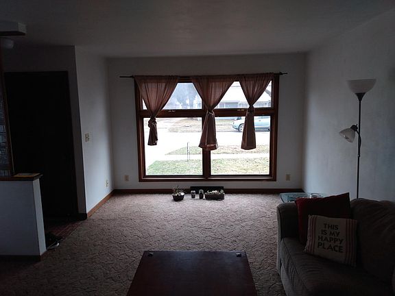 Living room facing South