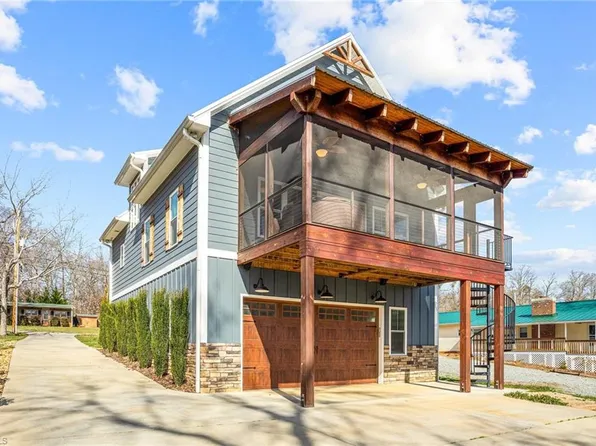 528 Lake Shore Ave, Lexington, NC 27292