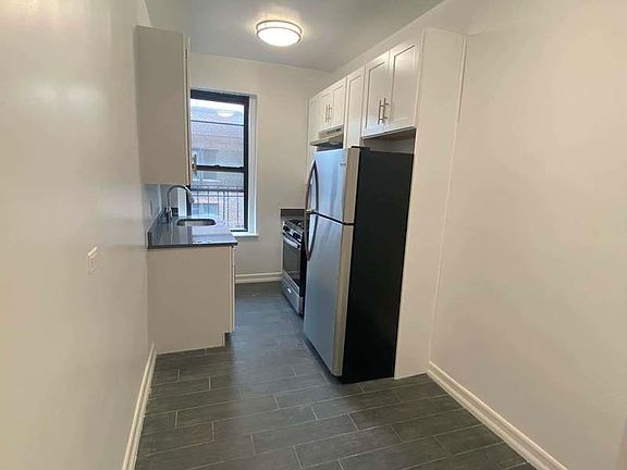 4th image of 87-40 Elmhurst Ave #209