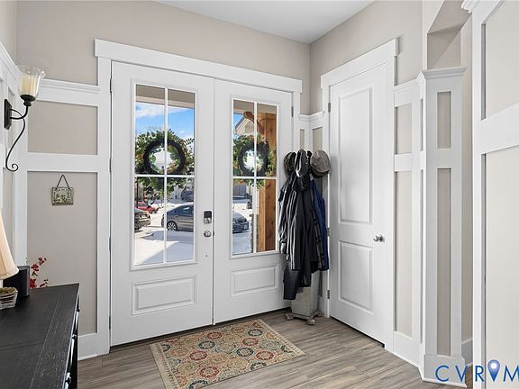 3rd image of 14 Snowdrop Dr