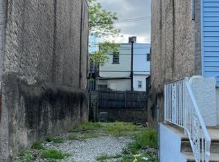 2432 S Lee St, Philadelphia, PA